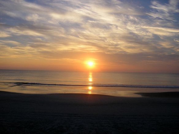 800px-Sunrise-Daytona-Beach-FL